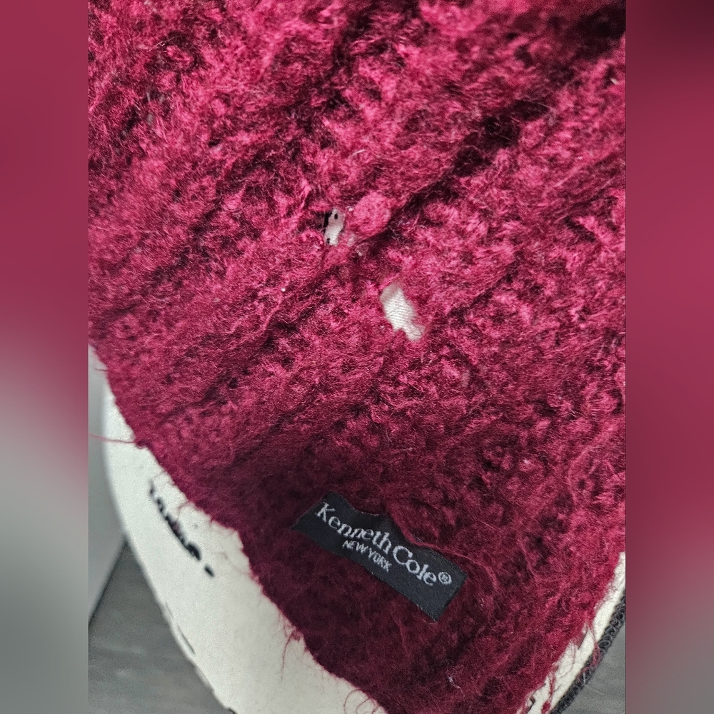 Kenneth Cole scarf - Picture 2 of 2